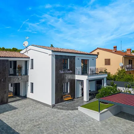 Villa Paradise *
